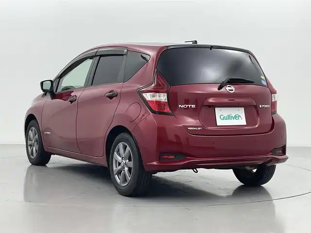 日産 ノート e－パワー メダリスト Bアロー 熊本県 2020(令2)年 5万km ガーネットレッド/スーパーブラック 2トーン 純正ナビMJ119D-W（ＣＤ・フルセグ・ＢＴ）/アラウンドビューモニター　/純正ドライブレコーダー　/純正ＥＴＣ　/レーダークルーズコントロール　/前後クリアランスソナー　/エマージェンシーブレーキ/衝突軽減ブレーキ　/レーンキープアシスト　/横滑り防止/インテリジェントルームミラー/純正フロアマット/純正１５インチAW/オートライト/オートマチックハイビーム/LEDヘッドライト/フォグランプ/スマートキー/プッシュスタート