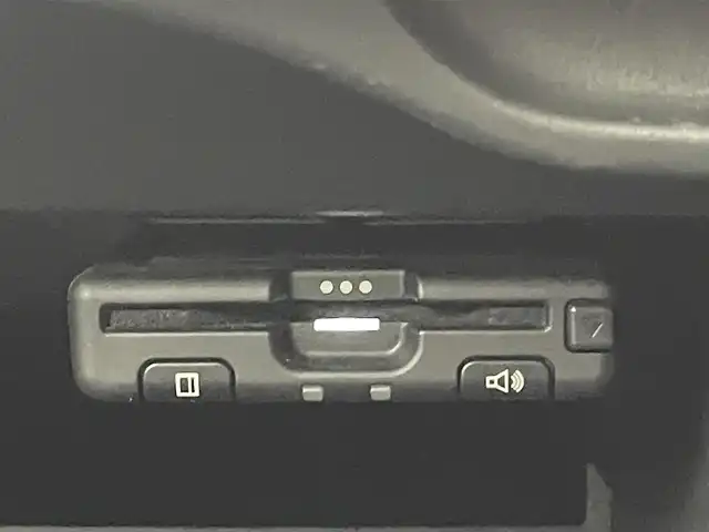 日産 ノート e－パワー メダリスト Bアロー 熊本県 2020(令2)年 5万km ガーネットレッド/スーパーブラック 2トーン 純正ナビMJ119D-W（ＣＤ・フルセグ・ＢＴ）/アラウンドビューモニター　/純正ドライブレコーダー　/純正ＥＴＣ　/レーダークルーズコントロール　/前後クリアランスソナー　/エマージェンシーブレーキ/衝突軽減ブレーキ　/レーンキープアシスト　/横滑り防止/インテリジェントルームミラー/純正フロアマット/純正１５インチAW/オートライト/オートマチックハイビーム/LEDヘッドライト/フォグランプ/スマートキー/プッシュスタート