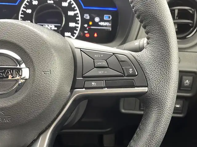 日産 ノート e－パワー メダリスト Bアロー 熊本県 2020(令2)年 5万km ガーネットレッド/スーパーブラック 2トーン 純正ナビMJ119D-W（ＣＤ・フルセグ・ＢＴ）/アラウンドビューモニター　/純正ドライブレコーダー　/純正ＥＴＣ　/レーダークルーズコントロール　/前後クリアランスソナー　/エマージェンシーブレーキ/衝突軽減ブレーキ　/レーンキープアシスト　/横滑り防止/インテリジェントルームミラー/純正フロアマット/純正１５インチAW/オートライト/オートマチックハイビーム/LEDヘッドライト/フォグランプ/スマートキー/プッシュスタート