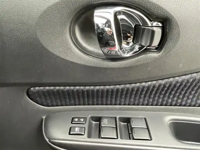 日産 ノート e－パワー メダリスト Bアロー 熊本県 2020(令2)年 5万km ガーネットレッド/スーパーブラック 2トーン 純正ナビMJ119D-W（ＣＤ・フルセグ・ＢＴ）/アラウンドビューモニター　/純正ドライブレコーダー　/純正ＥＴＣ　/レーダークルーズコントロール　/前後クリアランスソナー　/エマージェンシーブレーキ/衝突軽減ブレーキ　/レーンキープアシスト　/横滑り防止/インテリジェントルームミラー/純正フロアマット/純正１５インチAW/オートライト/オートマチックハイビーム/LEDヘッドライト/フォグランプ/スマートキー/プッシュスタート