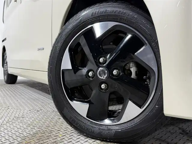 日産 ルークス ハイウェイスター X 大阪府 2022(令4)年 1.8万km フローズンバニラパール 純正9incナビTV 360カメラ 衝突軽減ブレーキ レーンアシスト パワースライドドア クリアランスソナー スマートキー プッシュスタート オートライト LEDヘッドライト ドライブレコーダー