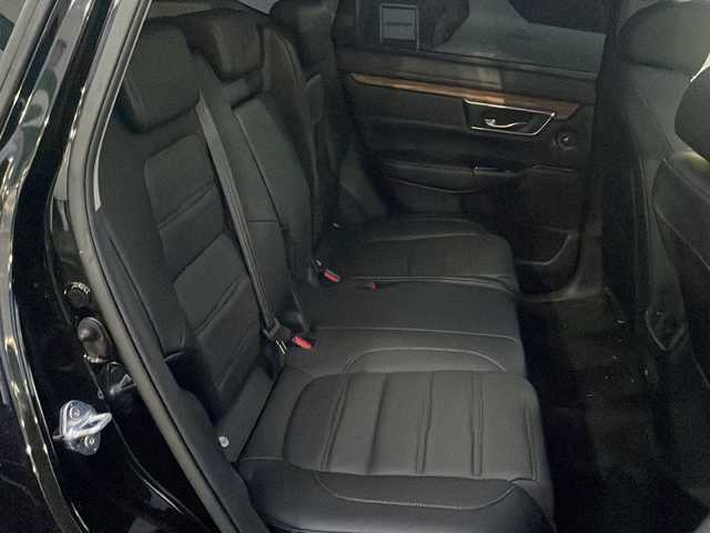 ホンダ ＣＲ－Ｖ EX・マスターピース 福島県 2019(平31)年 2.8万km クリスタルブラックパール ホンダセンシング/・車線逸脱警報装置/・衝突被害軽減ブレーキ/・レーンキープアシスト/・アダプティブクルーズコントロール/・オートマチックハイビーム/社外ナビ/・型番：VRU-195CVi/・CD/DVD/BT/SD/AM/FM/Music Rack//・バックカメラ/・前後ドライブレコーダー/・ビルトインETC2.0/レザーシート/・D+N席シートヒーター/・D+N席パワーシート/・D席メモリーシート/・フルフラットシート/革張りステアリング/・ステアリングスイッチ/・パドルシフト/電子パーキング/・オートブレーキホールド/アイドリングストップ/USB充電ポート/サンルーフ/ルーフレール/電動リアゲート/プッシュスタート/・スマートキー/・スペアキー1本/・エンジンスターター/LEDヘッドライト/・オートライト/・フォグランプ/純正フロアマット/ドアバイザー/積込みスタッドレス/・溝10mm/・純正AW