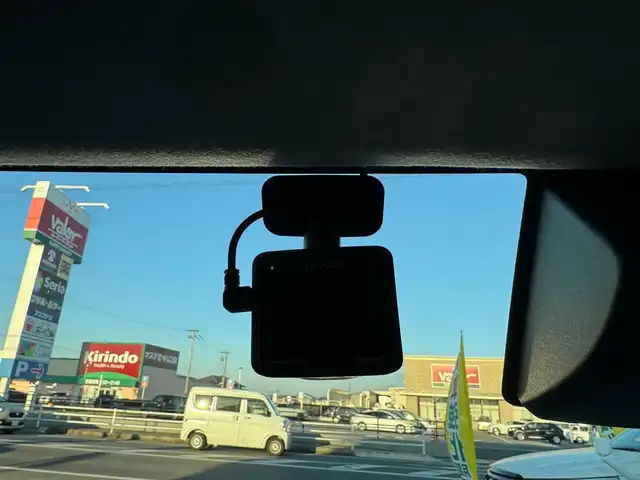 ダイハツ トール カスタムG ターボ SAⅡ 滋賀県 2017(平29)年 13.1万km レーザーブルークリスタルシャイン ワンオーナー/アルパイン9インチフルセグナビ/　フルセグ Bluetooth CD DVD SD/パノラマモニター/ドライブレコーダー/ETC/両側パワースライドドア/スマートアシストII/衝突警報機能（対 車両）/衝突警報機能（対　歩行者）/衝突回避支援ブレーキ/誤発進抑制制御機能/後方誤発進抑制制御機能/車線逸脱警報/先行車発進お知らせ機能/コーナーセンサー/両側パワースライドドア/スマートキー×2/プッシュスタート/純正15インチAW/純正フロアマット/純正ドアバイザー/