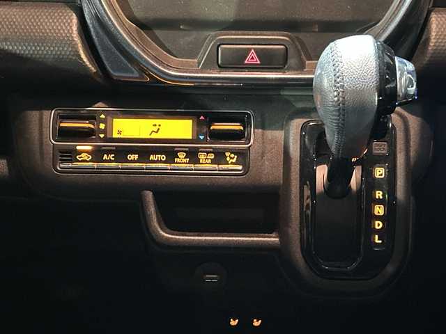 スズキ ハスラー Jスタイル 茨城県 2021(令3)年 6.5万km オフブルーメタリック/ガンメタリック2トーンルーフ 社外メモリナビ【AVIC-RW802】/(地デジTV・CD・DVD・BT・ラジオ再生)/衝突軽減ブレーキ/シートヒーター/ETC/オートライト/LEDヘッドライト/純正15inアルミホイール/純正フロアマット/スマートキー/スペアキー/取扱説明書/保証書