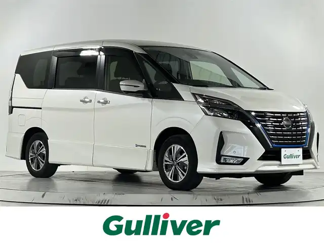 日産 セレナ e－パワー ハイウェイスター V 佐賀県 2020(令2)年 6.7万km ブリリアントホワイトパール 純正10インチナビ/フルセグTV/CD/DVD/Bluetooth/衝突被害軽減システム/全方位カメラ/クルーズコントロール/横滑り防止装置/クリアランスソナー/オートライト/LEDヘッドライト/フォグライト/純正前方ドライブレコーダー/ロードサインアシスト/ブラインドスポットモニター/両側パワースライドドア/ハンズフリー対応/ISOFIX対応シート/ビルトインETC/後席サンシェード/シートバックテーブル/純正15インチアルミホイール/純正フロアマット/スマートキー/スペアキー×１