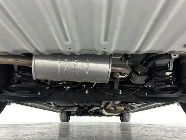 日産 セレナ e－パワー ハイウェイスター V 佐賀県 2020(令2)年 6.7万km ブリリアントホワイトパール 純正10インチナビ/フルセグTV/CD/DVD/Bluetooth/衝突被害軽減システム/全方位カメラ/クルーズコントロール/横滑り防止装置/クリアランスソナー/オートライト/LEDヘッドライト/フォグライト/純正前方ドライブレコーダー/ロードサインアシスト/ブラインドスポットモニター/両側パワースライドドア/ハンズフリー対応/ISOFIX対応シート/ビルトインETC/後席サンシェード/シートバックテーブル/純正15インチアルミホイール/純正フロアマット/スマートキー/スペアキー×１