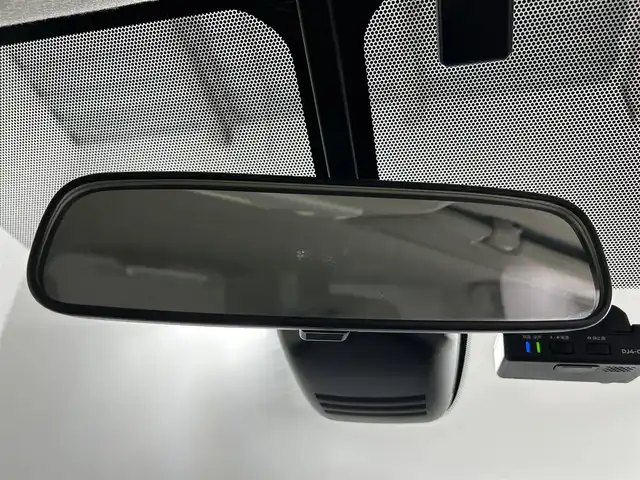 日産 セレナ e－パワー ハイウェイスター V 佐賀県 2020(令2)年 6.7万km ブリリアントホワイトパール 純正10インチナビ/フルセグTV/CD/DVD/Bluetooth/衝突被害軽減システム/全方位カメラ/クルーズコントロール/横滑り防止装置/クリアランスソナー/オートライト/LEDヘッドライト/フォグライト/純正前方ドライブレコーダー/ロードサインアシスト/ブラインドスポットモニター/両側パワースライドドア/ハンズフリー対応/ISOFIX対応シート/ビルトインETC/後席サンシェード/シートバックテーブル/純正15インチアルミホイール/純正フロアマット/スマートキー/スペアキー×１