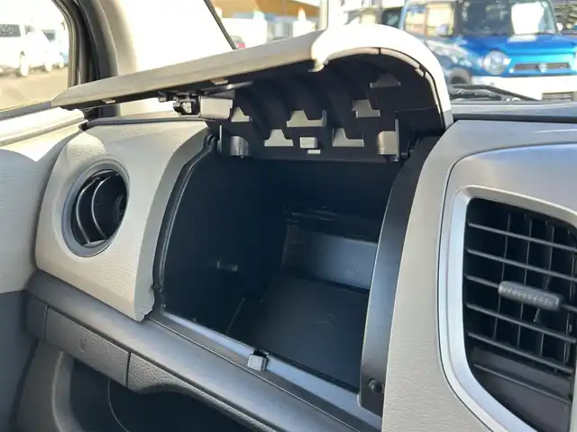 スズキ ワゴンＲ FX 愛知県 2013(平25)年 4万km シルキーシルバーメタリック オーディオユニット/　・AM/FM/  ・CD/  ・AUX/ヘッドライトレベライザー/アイドリングストップ/横滑り防止/電動格納ミラー/純正フロアマット/ドアバイザー/リモコンキー/スペアキー×１/保証書/取説