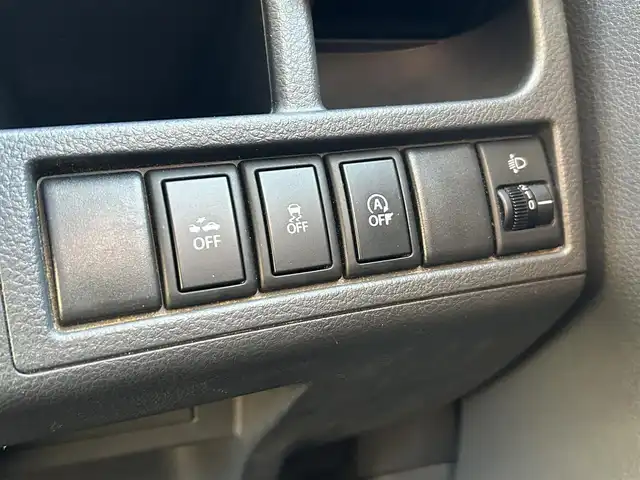 スズキ ワゴンＲ FX 愛知県 2013(平25)年 4万km シルキーシルバーメタリック オーディオユニット/　・AM/FM/  ・CD/  ・AUX/ヘッドライトレベライザー/アイドリングストップ/横滑り防止/電動格納ミラー/純正フロアマット/ドアバイザー/リモコンキー/スペアキー×１/保証書/取説