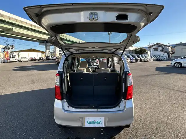 スズキ ワゴンＲ FX 愛知県 2013(平25)年 4万km シルキーシルバーメタリック オーディオユニット/　・AM/FM/  ・CD/  ・AUX/ヘッドライトレベライザー/アイドリングストップ/横滑り防止/電動格納ミラー/純正フロアマット/ドアバイザー/リモコンキー/スペアキー×１/保証書/取説