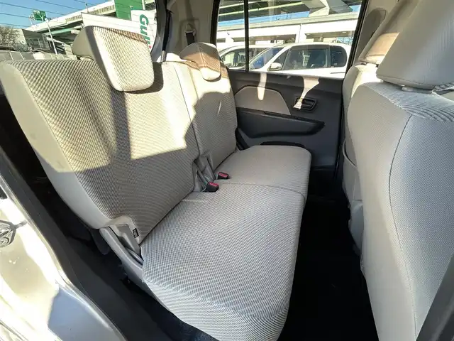 スズキ ワゴンＲ FX 愛知県 2013(平25)年 4万km シルキーシルバーメタリック オーディオユニット/　・AM/FM/  ・CD/  ・AUX/ヘッドライトレベライザー/アイドリングストップ/横滑り防止/電動格納ミラー/純正フロアマット/ドアバイザー/リモコンキー/スペアキー×１/保証書/取説