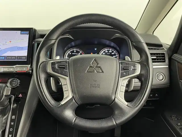三菱 デリカＤ：５ ジャスパー 大分県 2021(令3)年 4.9万km エメラルドブラックパール/アイガーグレーメタリック ＡＬＰＩＮＥ１０インチナビ　/全方位カメラ　/フルセグ テレビ/ＥＴＣ　/ナビ連動前後ドラレコ　/横滑り防止/レーダークルーズコントロール　/両側電動スライドドア　/４ＷＤ　/純正アルミホイール /LEDヘッドライト /ハーフレザーシート/スマートキー