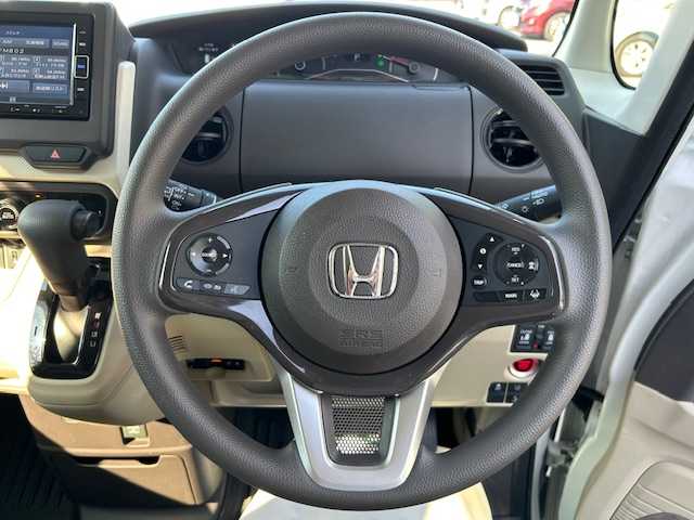 ホンダ Ｎ ＢＯＸ G L ホンダセンシング 大阪府 2019(令1)年 1.7万km プラチナホワイトパール 純正ナビ(BT/CD/DVD/SD/フルセグ)/バックカメラ/衝突被害軽減システム/レーンキープアシスト/コーナーセンサー/オートクルーズコントロール/オートライト/オートマチックハイビーム/シートヒーター/両側パワースライドドア/アイドリングストップ/ドライブレコーダー/フルフラットシート/チップアップシート/LEDヘッドライト/スマートキー×1