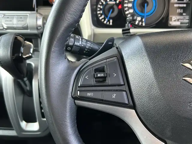 スズキ クロスビー HYBRID MZ 宮城県 2020(令2)年 4.5万km ピュアホワイトパール/ブラック2トーンルーフ ４WD/社外ナビ（AM/FM/TV/DVD/CD/BT/SD/USB）/バックカメラ/デュアルセンサーブレーキサポート（衝突軽減）/クルーズコントロール/アイドリングストップ/横滑り防止/車線逸脱警報システム/グリップコントロール/ヒルディセントコントロール/オートライト/ETC/ドラレコ/スマートキー/プッシュスタート/純正フロアマット/純正AW付き夏タイヤ１６インチ（１７５/６０R16）/取扱説明書（車両本体/ナビ）