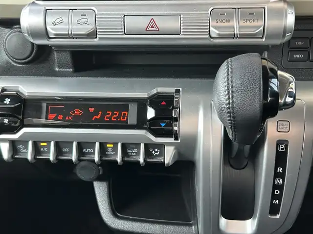スズキ クロスビー HYBRID MZ 宮城県 2020(令2)年 4.5万km ピュアホワイトパール/ブラック2トーンルーフ ４WD/社外ナビ（AM/FM/TV/DVD/CD/BT/SD/USB）/バックカメラ/デュアルセンサーブレーキサポート（衝突軽減）/クルーズコントロール/アイドリングストップ/横滑り防止/車線逸脱警報システム/グリップコントロール/ヒルディセントコントロール/オートライト/ETC/ドラレコ/スマートキー/プッシュスタート/純正フロアマット/純正AW付き夏タイヤ１６インチ（１７５/６０R16）/取扱説明書（車両本体/ナビ）