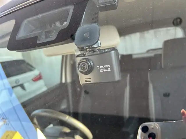 スズキ クロスビー HYBRID MZ 宮城県 2020(令2)年 4.5万km ピュアホワイトパール/ブラック2トーンルーフ ４WD/社外ナビ（AM/FM/TV/DVD/CD/BT/SD/USB）/バックカメラ/デュアルセンサーブレーキサポート（衝突軽減）/クルーズコントロール/アイドリングストップ/横滑り防止/車線逸脱警報システム/グリップコントロール/ヒルディセントコントロール/オートライト/ETC/ドラレコ/スマートキー/プッシュスタート/純正フロアマット/純正AW付き夏タイヤ１６インチ（１７５/６０R16）/取扱説明書（車両本体/ナビ）