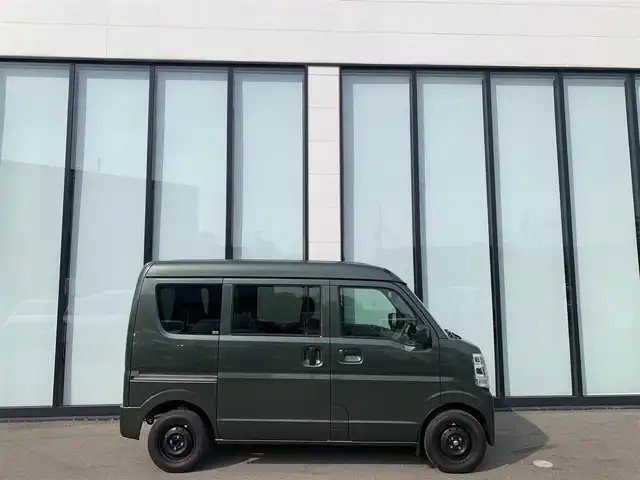 スズキ エブリイ JOINターボ 大阪府 2022(令4)年 2.7万km クールカーキPM 社外ナビ/   フルセグTV/Bluetooth/衝突被害軽減/横滑り防止装置/純正フロアマット/スマートキー/オートライト/ダブルエアバック/パワーウィンドウ/ドアバイザー　/リモコンキー/ＵＳＢ/ＥＴＣ