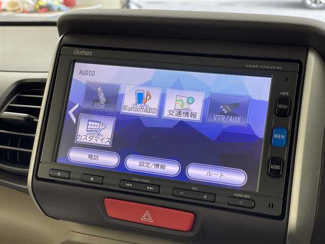 ホンダ Ｎ ＢＯＸ G SSパッケージ 滋賀県 2017(平29)年 3.5万km プレミアムホワイトパールⅡ 純正SDナビ/バックカメラ/衝突被害軽減システム/両側パワースライドドア/横滑り防止装置/ビルトインETC/ドライブレコーダー/オートライト/ウィンカーミラー/電動格納ミラー/シートヒーター/プッシュスタート/スマートキー/純正フロアマット/ドアバイザー/スペアキー