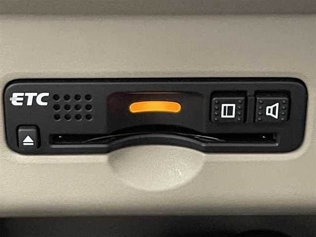 ホンダ Ｎ ＢＯＸ G SSパッケージ 滋賀県 2017(平29)年 3.5万km プレミアムホワイトパールⅡ 純正SDナビ/バックカメラ/衝突被害軽減システム/両側パワースライドドア/横滑り防止装置/ビルトインETC/ドライブレコーダー/オートライト/ウィンカーミラー/電動格納ミラー/シートヒーター/プッシュスタート/スマートキー/純正フロアマット/ドアバイザー/スペアキー