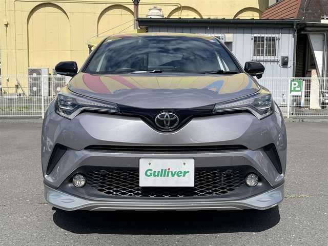 トヨタ Ｃ－ＨＲ G－T LEDエディション 青森県 2018(平30)年 4.5万km メタルストリームM 寒冷地仕様/ＢＳＭ/クリアランスソナー/トヨタセーフティセンス/ＬＥＤヘッドライト/ハーフレザーシート/シートヒーター運転席・助手席/純正ＳＤナビフルセグ（NSZT-Y66T）/バックモニター/クルーズコントロール/カーテンエアバック/サイドエアバック寒冷地仕様/純正18AW/社外17AW冬タイヤ/純正エンジンスターター/スマートキー/スペアキー/新車時保証書/取扱説明書