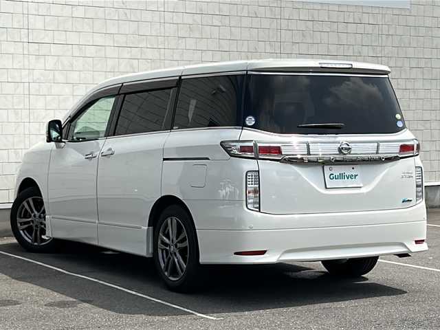 日産 エルグランド 250HWS アーバンクロム 茨城県 2012(平24)年 1.8万km ブリリアントホワイトパール ワンオーナー/純正HDDナビ/(地デジTV・CD・DVD・BT・ラジオ再生)/両側パワースライドドア/アラウンドビューモニター/ハーフレザーシート/オットマン/コーナーセンサー/ETC/ドライブレコーダー/オートライト/HIDヘッドライト/純正18inアルミホイール/スマートキー/スペアキー/取扱説明書/保証書