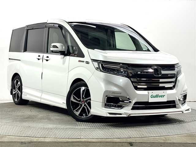 ホンダ ステップワゴン スパーダ ホンダセンシング 大阪府 2018(平30)年 2.5万km プラチナホワイトパール 無限エアロ　純正１０ｉｎｃナビ（フルセグ／ＤＶＤ再生／Ｂｌｕｅｔｏｏｔｈ）　バックカメラ　後席モニター　ＥＴＣ　両側パワースライドドア　衝突軽減　レーダークルコン　リフトアップシート　クリアランスソナー　レーンアシスト