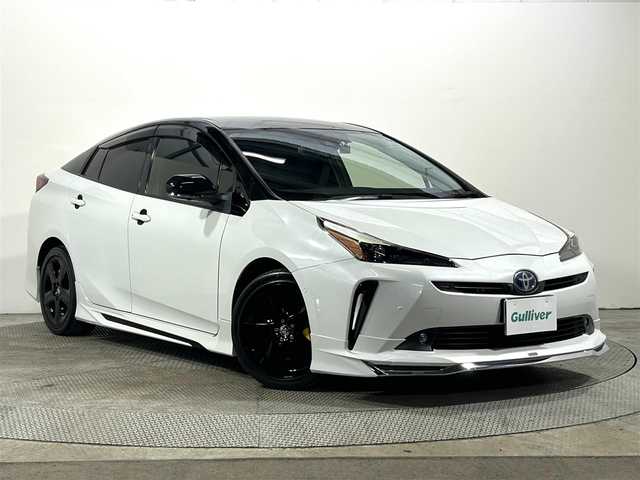 トヨタ プリウス A ツーリングセレ ブラックED 大阪府 2021(令3)年 3.3万km パールⅡ 純正大型ナビ/フルセグTV/CD/DVD/AM/FM/Bluetooth接続/ビルトインETC/レーダークルーズコントロール/衝突軽減/レーンキープ/全方位カメラ/100V1500W電源/パワーシート/シートヒーター/BSM/モデリスタフルエアロ/TRDリアスポイラー/HUD/純正LEDヘッドライト/オートライト/オートハイビーム/プッシュスタート/スマートキー/コーナーセンサー/パーキングアシスト/取説/保証書