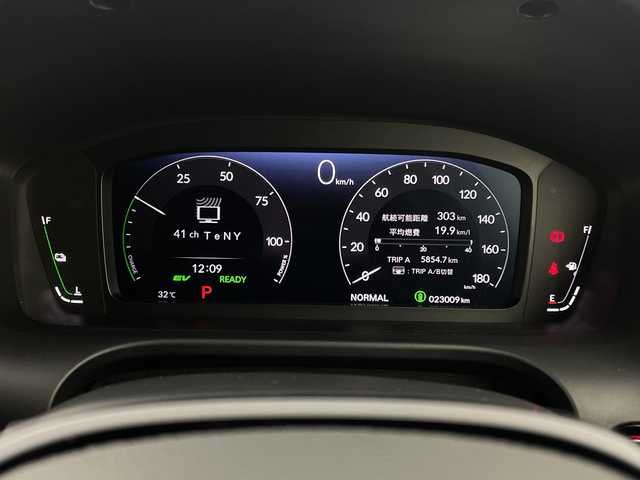 ホンダ ＺＲ－Ｖ ハイブリッド e:HEV Z 新潟県 2024(令6)年 2.3万km ミッドナイトブルービームM ワンオーナー/BOSEサウンド/ホンダセンシング/ホンダコネクトディスプレイ/　　AM/FM/フルグ/BT/androidauto/applecarplay//アラウンドビューモニター/パワーバックドア/アダプティブクルーズコントロール/ダウンヒルアシストコントロール/LEDオートライト/本革シート/前席パワーシート/前席シートヒーター/純正18インチアルミホイール付/パドルシフト/置くだけ充電/電動パーキングブレーキ/ステアリングスイッチ/ドライブレコーダー/ブラインドスポットモニター/スペアキー/スマートキー/ETC2.0