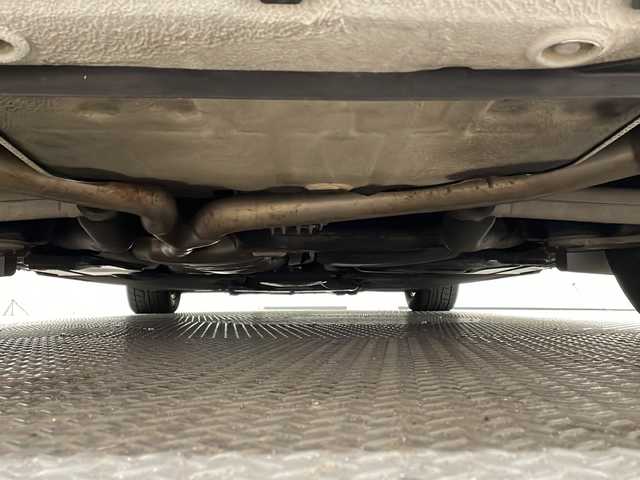 アウディ Ａ４ アバント 2．0 TFSIクワトロ 新潟県 2012(平24)年 16.4万km アイビスホワイト ブレーキアシスト/ESP(エレクトロ二ック スタビリゼーション プログラム) EDS(エレクトロニック ディファレンシャル ロックシステム)/パワーシート/バックカメラ/アイドリングストップ/プッシュスタート/ETC/Bluetooth/TV/AM/FM/ルーフレール/純正フロアマット