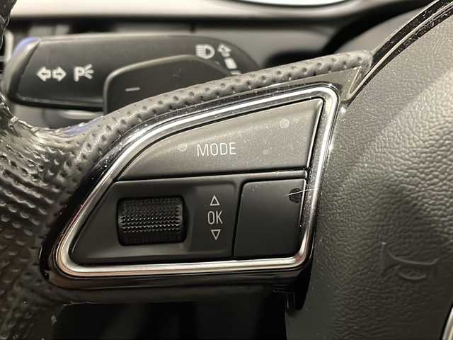 アウディ Ａ４ アバント 2．0 TFSIクワトロ 新潟県 2012(平24)年 16.4万km アイビスホワイト ブレーキアシスト/ESP(エレクトロ二ック スタビリゼーション プログラム) EDS(エレクトロニック ディファレンシャル ロックシステム)/パワーシート/バックカメラ/アイドリングストップ/プッシュスタート/ETC/Bluetooth/TV/AM/FM/ルーフレール/純正フロアマット