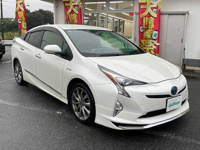 トヨタ プリウス S 神奈川県 2016(平28)年 12.9万km ホワイトパールクリスタルシャイン 純正メモリナビ/バックカメラ/ウィンカーミラー/プッシュスタート/ETC/クルーズコントロール/スペアキー/社外フロントエアロ