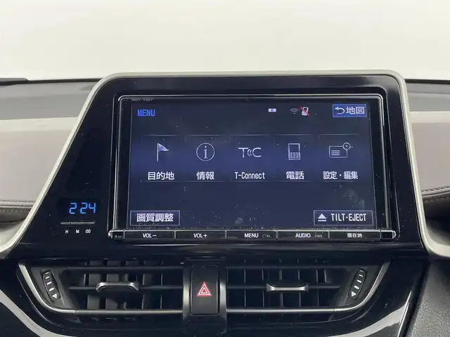 トヨタ Ｃ－ＨＲ G 大阪府 2017(平29)年 4.4万km センシュアルレッドマイカ トヨタセーフティセンス/　・プリクラッシュセーフティ/　・レーンディパーチャーアラート/　・オートマチックハイビーム/　・レーダークルーズコントロール/　・ブラインドスポットモニター/　・クリアランスソナー/純正9インチナビ/　Bluetooth/CD/DVD/フルセグ/バックカメラ/LEDオートライト/フォグランプ/オートマチックハイビーム/ハーフレザーシート/シートヒーター/電子パーキングブレーキ/ブレーキホールド/スマートキー/ビルトインETC/純正18インチアルミホイール/電動格納ウィンカーミラー/ドアバイザー