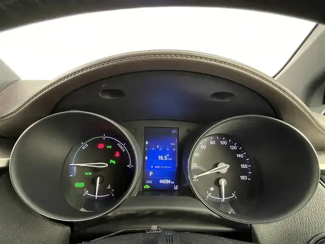 トヨタ Ｃ－ＨＲ G 大阪府 2017(平29)年 4.4万km センシュアルレッドマイカ トヨタセーフティセンス/　・プリクラッシュセーフティ/　・レーンディパーチャーアラート/　・オートマチックハイビーム/　・レーダークルーズコントロール/　・ブラインドスポットモニター/　・クリアランスソナー/純正9インチナビ/　Bluetooth/CD/DVD/フルセグ/バックカメラ/LEDオートライト/フォグランプ/オートマチックハイビーム/ハーフレザーシート/シートヒーター/電子パーキングブレーキ/ブレーキホールド/スマートキー/ビルトインETC/純正18インチアルミホイール/電動格納ウィンカーミラー/ドアバイザー