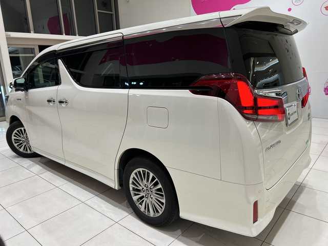 トヨタ アルファードハイブリット SR Cパッケージ 埼玉県 2018(平30)年 8.2万km ラグジュアリーホワイトパールクリスタルシャインガラスフレーク トヨタセーフティセンス/サンルーフ/ALPINE11インチSDナビ/　　CD/DVD/BT/USB/HDMI/フルセグ/ALPINEフリップダウンモニター/レーダークルーズコントロール/両側パワースライドドア/パワーバックドア/レザーシート/パワーシート/シートメモリー/シートヒーター/エアーシート/オットマン/デジタルインナーミラー/ステアリングヒーター/ステアリングスイッチ/コーナーセンサー/スマートキー2本/ビルトインETC