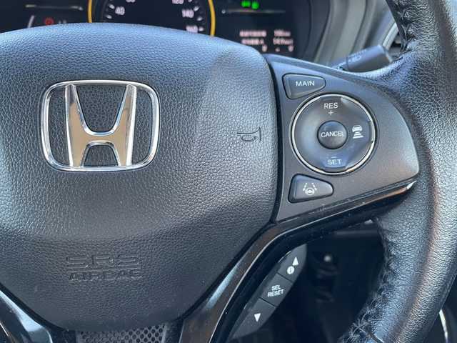 ホンダ ヴェゼル ハイブリッド X ホンダセンシング 道北・旭川 2018(平30)年 10.7万km クリスタルブラックパール /寒冷地仕様//純正ナビ/　CD/DVD/BT/SD/TV/USB//バックカメラ//衝突軽減ブレーキ//横滑り防止//レーンキープアシスト//クリアランスソナー//オートライト//レーダークルーズコントロール//前席シートヒーター//ミラーヒーター//ビルトインETC//純正エンジンスターター//革巻きステアリング//ステアリングリモコン//パドルシフト//LEDヘッドライト//フォグランプ//スペアキー//社外AW付冬タイヤ積込//取扱説明書//保証書//純正フロアマット//ドアバイザー