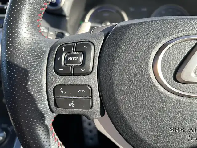 レクサス ＮＸ 300h Fスポーツ 滋賀県 2020(令2)年 3.5万km ヒートブルーコントラストレイヤリング マークレビンソン/純正10.3インチナビ/・AM/FM/・CD/DVD/・SD/USB/AUX/・サウンドライブラリ/・Bluetooth/・Miracast/・フルセグTV/アクティブサウンドコントロール/パノラミックビューモニター/ステアリングスイッチ/革巻きステアリング/ステアリングヒーター/パドルシフト/パノラマルーフ/ヘッドアップディスプレイ/前後ドライブレコーダー/ビルトインETC2.0/プリクラッシュセーフティ/レーントレーシングアラート/パーキングサポートアラート/ブラインドスポットモニター/ロードサインアシスト/アダプティブクルーズコントロール/前席パワーシート/前席シートヒーター/前席ベンチレーションシート/運転席メモリシート/ドアミラーヒーター/LEDヘッドライト/オートマチックヘッドライト/オートハイビーム/フォグランプ/電動格納ミラー/純正18インチアルミホイール