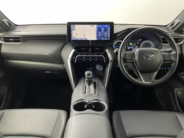 トヨタ ハリアー ハイブリッド Z 道央・札幌 2021(令3)年 4.1万km プレシャスブラックパール ・４WD/・寒冷地仕様/・純正メモリーナビゲーション/　BT/USB/フルセグ/AUX/Miracast/・パノラミックビューモニター/・JBLプレミアムサウンド/・パワーバックドア/・純正ビルトインETC/・前席パワーシート/・ハーフレザーシート/・デジタルインナーミラー/・プリクラッシュセーフティ/・ブラインドスポットモニター/・リアクロストラフィックアラート/・パーキングサポートブレーキ/・ロードサインアシスト/・オートブレーキホールド/・レーダークルーズコントロール/・前後コーナーセンサー/・レーンキープアシスト/・横滑り防止装置/・先行車発進通知/・MTモード付AT/・LEDヘッドライト/・フロントフォグライト/・オートライト/・オートマチックハイビーム/・純正フロアマット/・純正AW19インチ/・スマートキー/・プッシュスタート/・保証書付き/・取説付き