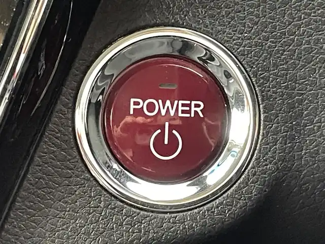 ホンダ ヴェゼル ハイブリッド Z 熊本県 2015(平27)年 6.8万km ミスティックグリーンパール 純正ナビ（ＣＤ・ＤＶＤ・フルセグ・ＢＴ）/バックカメラ　/ビルトインＥＴＣ　/クルーズコントロール　/前席シートヒーター　/衝突軽減ブレーキ　/横滑り防止　/パドルシフト/ハーフレザーシート　/オートライト/LEDヘッドライト/フォグランプ/純正フロアマット　/純正１７インチＡＷ/スマートキー/プッシュスタート/スペアキー1本