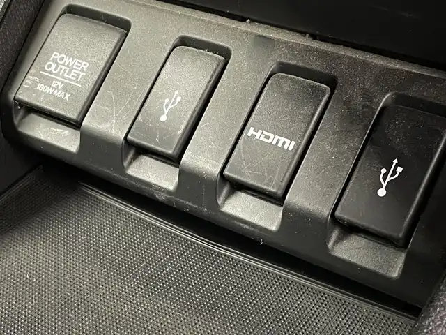 ホンダ ヴェゼル ハイブリッド Z 熊本県 2015(平27)年 6.8万km ミスティックグリーンパール 純正ナビ（ＣＤ・ＤＶＤ・フルセグ・ＢＴ）/バックカメラ　/ビルトインＥＴＣ　/クルーズコントロール　/前席シートヒーター　/衝突軽減ブレーキ　/横滑り防止　/パドルシフト/ハーフレザーシート　/オートライト/LEDヘッドライト/フォグランプ/純正フロアマット　/純正１７インチＡＷ/スマートキー/プッシュスタート/スペアキー1本