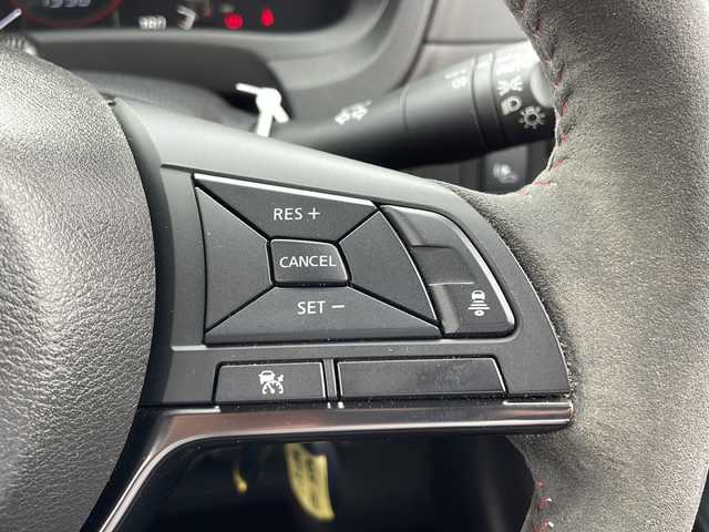 日産 ノート e－パワー ニスモ 山口県 2019(平31)年 5.7万km ガーネットレッド 純正SDナビ/・Bluetooth/・フルセグテレビ/・DVD再生/アラウンドビューモニター/ETC/ドライブレコーダー/デジタルインナーミラー/純正アルミホイール/純正フロアマット/クルーズコントロール/純正LEDヘッドライト/フォグライト/リアフォグライト/オートライト/エマージェンシーブレーキ/踏み間違え防止装置/プッシュスタート/スマートキー/スペアキー有/取扱説明書