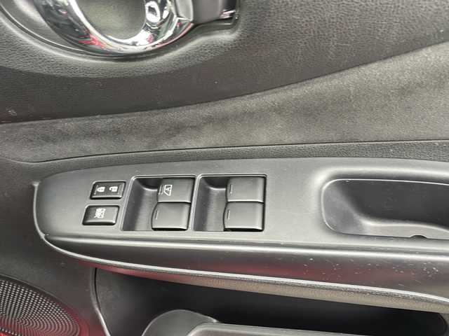 日産 ノート e－パワー ニスモ 山口県 2019(平31)年 5.7万km ガーネットレッド 純正SDナビ/・Bluetooth/・フルセグテレビ/・DVD再生/アラウンドビューモニター/ETC/ドライブレコーダー/デジタルインナーミラー/純正アルミホイール/純正フロアマット/クルーズコントロール/純正LEDヘッドライト/フォグライト/リアフォグライト/オートライト/エマージェンシーブレーキ/踏み間違え防止装置/プッシュスタート/スマートキー/スペアキー有/取扱説明書