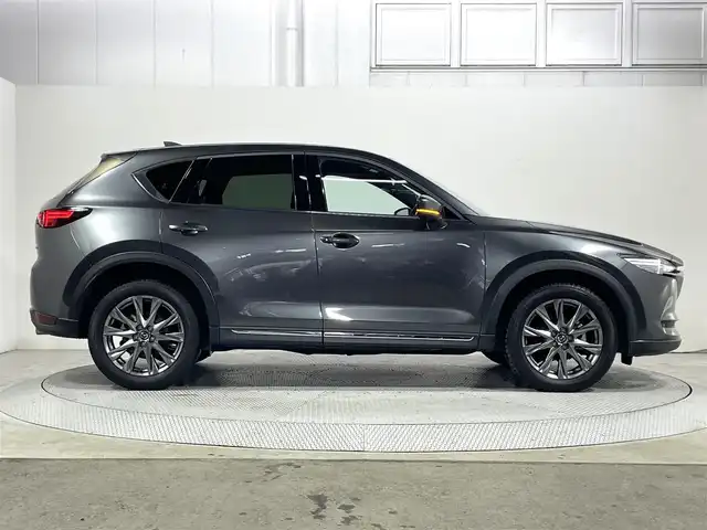 マツダ ＣＸ－５ XD エクスクルーシブモード 大阪府 2021(令3)年 3.9万km マシーングレープレミアムM 黒革シート　ＢＯＳＥサウンド　純正１０．２５ｉｎｃナビＴＶ　３６０カメラ　パワーシート／ヒーター／ＡＣ　ハンドルヒーター　電動リアゲート　レーダーＣ　衝突軽減Ｂ　レーンアシスト　前後ドラレコ　ＥＴＣ