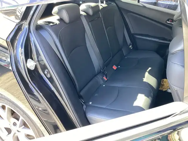 トヨタ プリウス S ツーリングセレクション 鹿児島県 2016(平28)年 7万km アティチュードブラックマイカ ワンオーナー/社外10インチフローティングナビ/　パナソニック　ストラーダCN-F1X10BLD/フルセグ/BD/DVD/CD/Bluetooth/バックカメラ /ビルドインETC/2カメラドライブレコーダー　ユピテル DRY-TW8500d/レーダー探知機　コムテック ZERO 802V/BBS17インチAW/純正17インチAW/トヨタセーフティセンス/革巻きステアリング/前席シートヒーター/純正オプション　インテリアイルミネーション /純正フロアマット/純正ドアバイザー/純正トノカバー/社外ラゲッジマット/取説/保証書/スペアキー