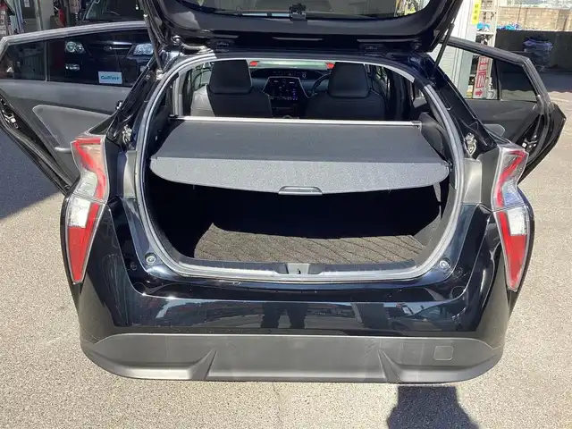 トヨタ プリウス S ツーリングセレクション 鹿児島県 2016(平28)年 7万km アティチュードブラックマイカ ワンオーナー/社外10インチフローティングナビ/　パナソニック　ストラーダCN-F1X10BLD/フルセグ/BD/DVD/CD/Bluetooth/バックカメラ /ビルドインETC/2カメラドライブレコーダー　ユピテル DRY-TW8500d/レーダー探知機　コムテック ZERO 802V/BBS17インチAW/純正17インチAW/トヨタセーフティセンス/革巻きステアリング/前席シートヒーター/純正オプション　インテリアイルミネーション /純正フロアマット/純正ドアバイザー/純正トノカバー/社外ラゲッジマット/取説/保証書/スペアキー