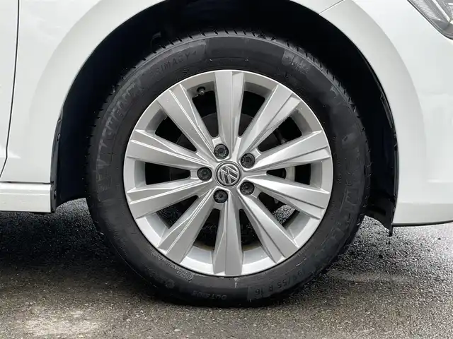 フォルクスワーゲン ポロ TSIハイライン 群馬県 2018(平30)年 5.3万km ピュアホワイト 純正８型ナビ　/フルセグ・Ｂｌｕｅｔｏｏｔｈ/バックカメラ　/スマートキー２本　/衝突軽減ブレーキ　/レーンアシスト　/アダクティブクルーズコントロール　/ドライブレコーダー　/パドルシフト　/純正フロアマット