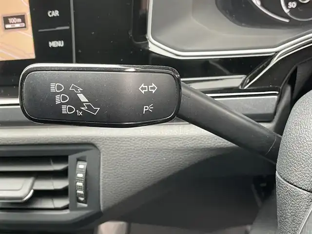 フォルクスワーゲン ポロ TSIハイライン 群馬県 2018(平30)年 5.3万km ピュアホワイト 純正８型ナビ　/フルセグ・Ｂｌｕｅｔｏｏｔｈ/バックカメラ　/スマートキー２本　/衝突軽減ブレーキ　/レーンアシスト　/アダクティブクルーズコントロール　/ドライブレコーダー　/パドルシフト　/純正フロアマット