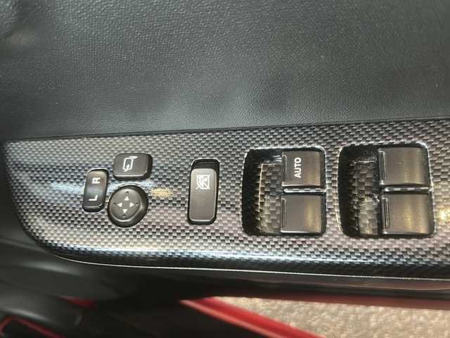 スズキ アルト ターボRS 秋田県 2016(平28)年 7.1万km ピュアレッド 社外ナビ/　CD　DVD Bluetooth　フルセグ　SD再生/バックカメラ/４WD/ターボ/衝突軽減装置/革巻きステアリング/パドルシフト/横滑り防止/アイドリングストップ/前席シートヒーター/オートエアコン/エンジンスターター/電動格納ミラー/LEDヘッドライト/ETC/SSR製15インチアルミ/HKS製マフラー