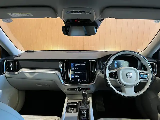 ボルボ Ｖ６０ クロスカントリー T5 AWD プロ 宮城県 2020(令2)年 4.7万km パール ワンオーナー/アダプティブクルーズコントロール/レーンキープアシスト/BLIS/harman/kardonサウンドシステム/ヘッドアップディスプレイ/純正ナビゲーションシステム/フルセグTV/全方位カメラ/ホワイトレザーシート/シートベンチレーション/シートヒーター/メモリ機能付きパワーシート/LEDヘッドライト/オートライト/純正19インチAW/スマートキー/パワーバックドア/液晶メーターパネル/AppleCarPlay/AndroidAuto/ETC車載器