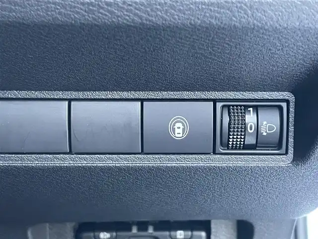 日産 ノート X 佐賀県 2024(令6)年 1.5万km ピュアホワイトパール エマージェンシーブレーキ/フロント&バックソナー/純正9型ナビ/・バックカメラ/・フルセグTV/BT/LEDヘッドライト/オートマチックハイビーム/オートライト/プッシュスタート/ETC/社外ドラレコ(SN-ST2200)/電動パーキングスイッチ/ステアリングスイッチ/電動格納ミラー/ドアバイザー/フロアマット/ISOFIX/スペアキー×１/保証書