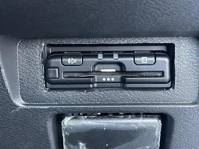 日産 ノート X 佐賀県 2024(令6)年 1.5万km ピュアホワイトパール エマージェンシーブレーキ/フロント&バックソナー/純正9型ナビ/・バックカメラ/・フルセグTV/BT/LEDヘッドライト/オートマチックハイビーム/オートライト/プッシュスタート/ETC/社外ドラレコ(SN-ST2200)/電動パーキングスイッチ/ステアリングスイッチ/電動格納ミラー/ドアバイザー/フロアマット/ISOFIX/スペアキー×１/保証書